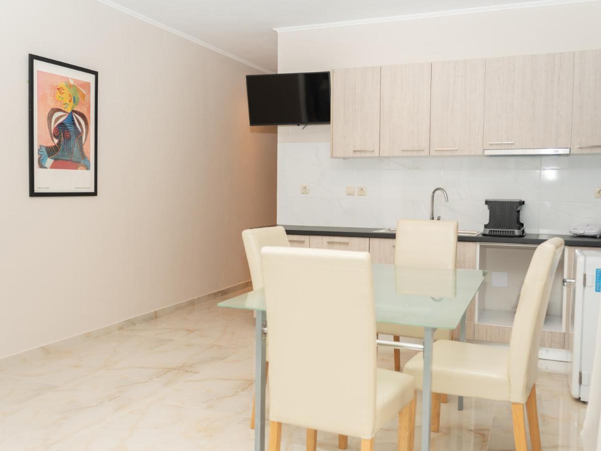 Allagiannis Group Apartments Markópoulon エクステリア 写真
