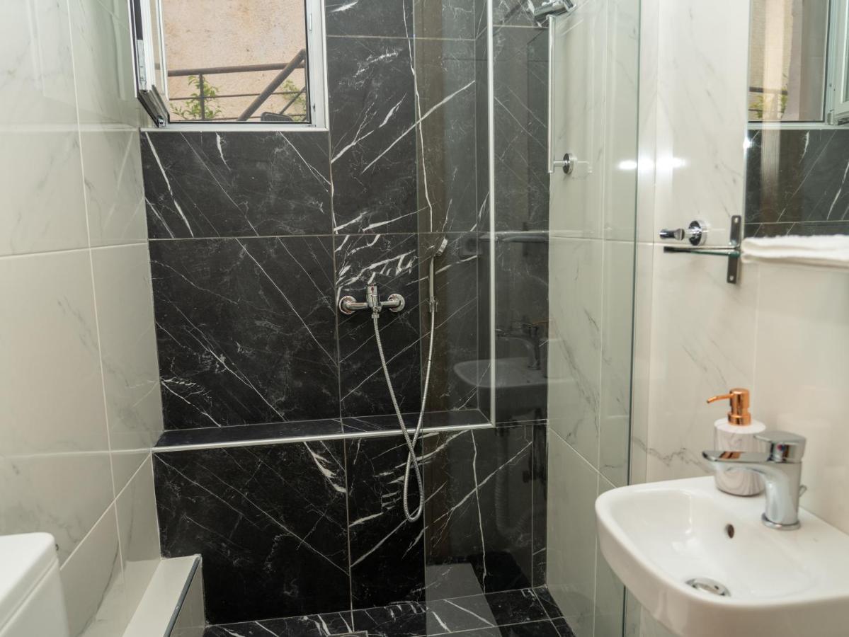 Allagiannis Group Apartments Markópoulon エクステリア 写真