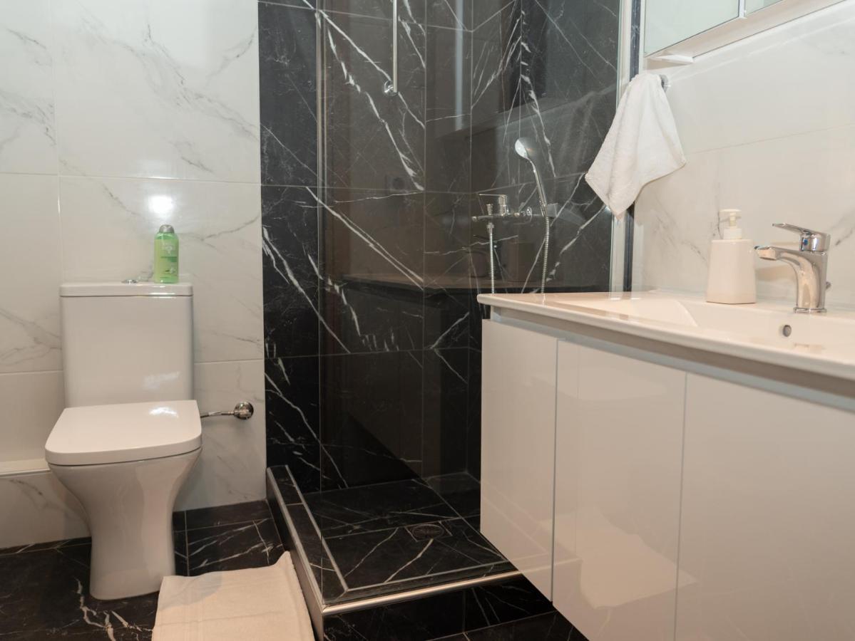 Allagiannis Group Apartments Markópoulon エクステリア 写真